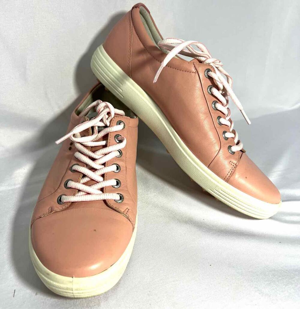 Ecco Size 10 Pink/White Lace-Up Leather Designer Sneakers